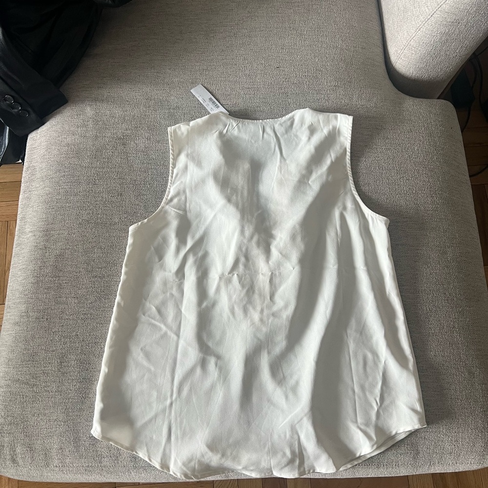 J Crew Ruffle Top - Picture 2 of 2